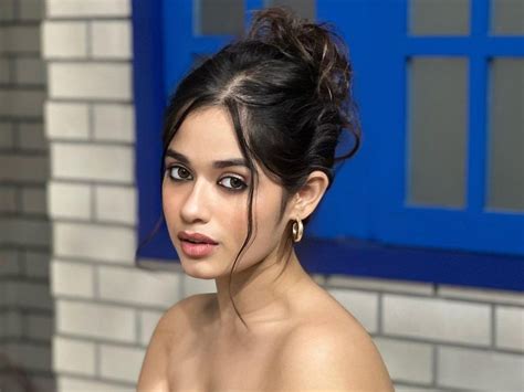 jannat zubair nude|Jannat Zubair Nudes Porn Videos .